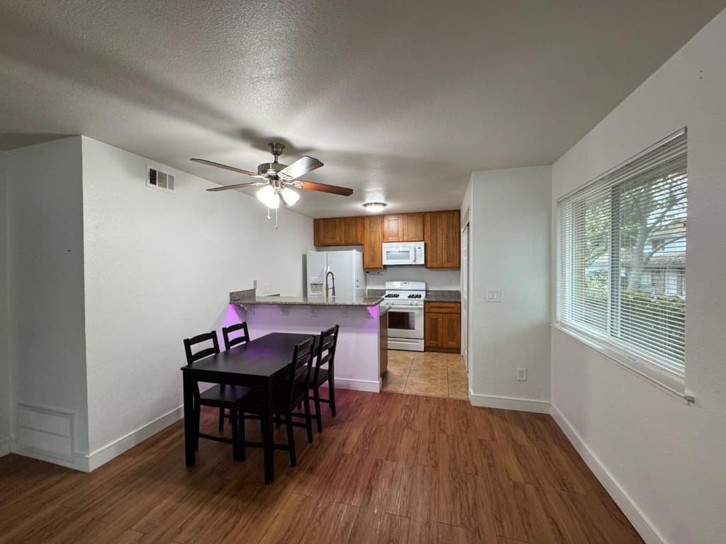 4710 Greenholme Dr Apt 1, Sacramento