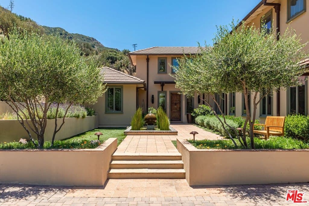 1045 Cold Canyon Rd, Calabasas
