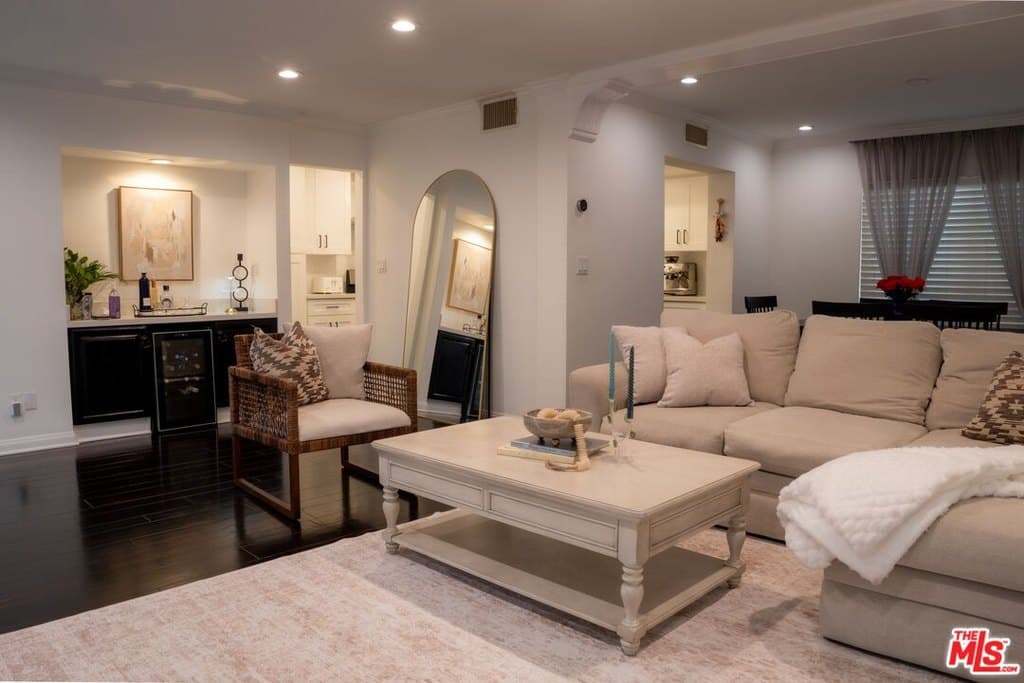 5257 Coldwater Canyon Ave Unit B