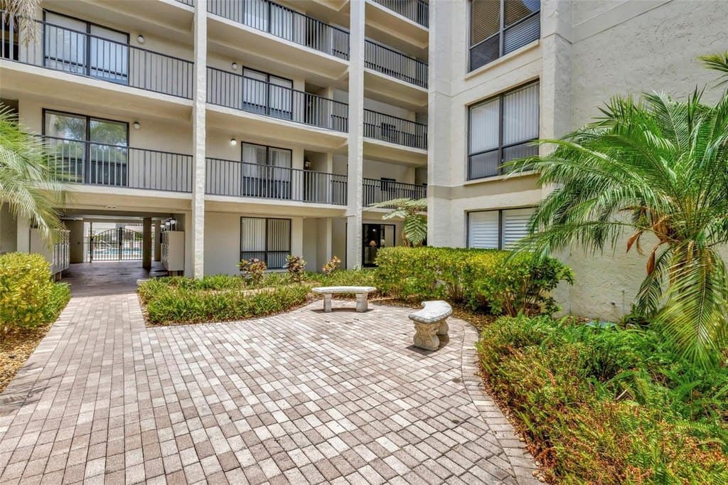 6157 Midnight Pass Rd Apt E24, Sarasota