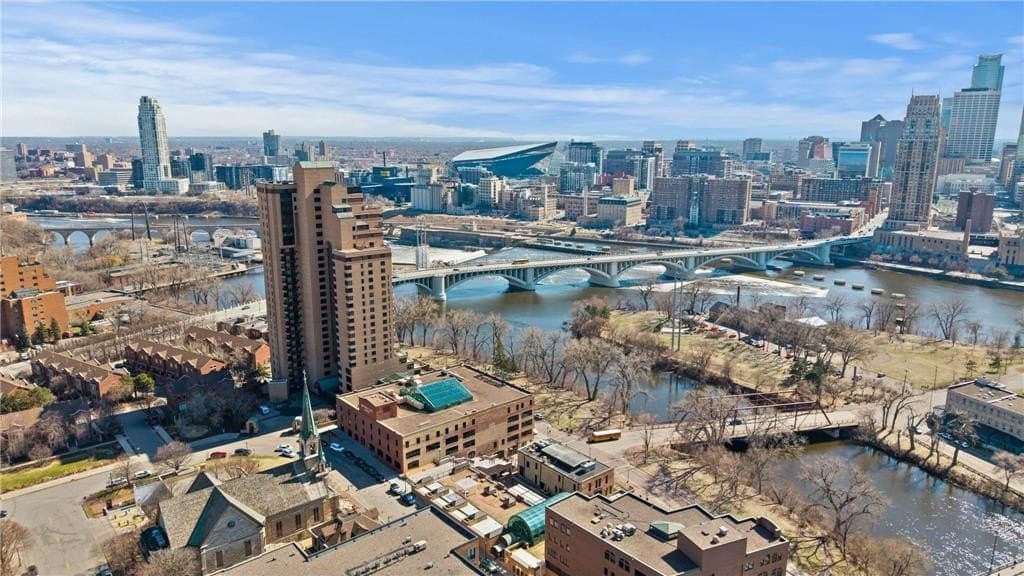 110 Bank St SE Unit L201, Minneapolis