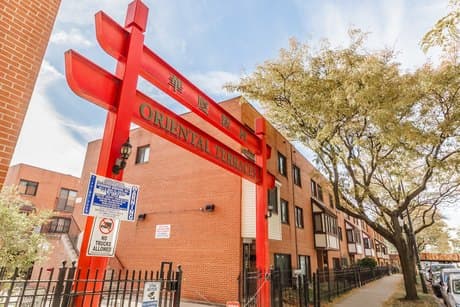 335 W 23rd St Unit B