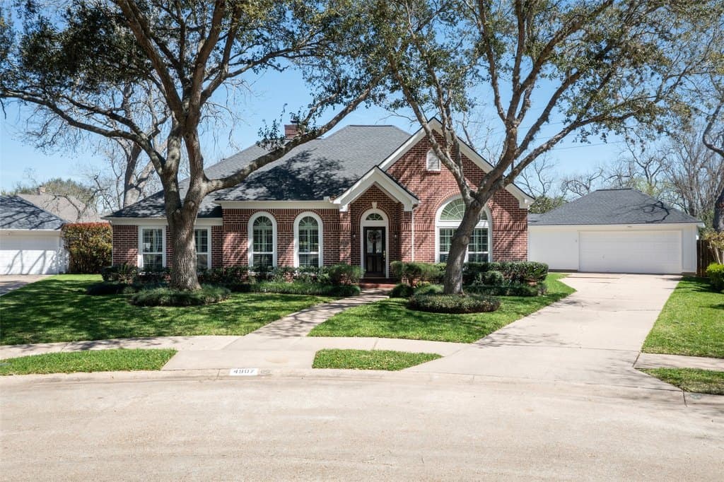 4907 Rutherford Ct, Sugar Land