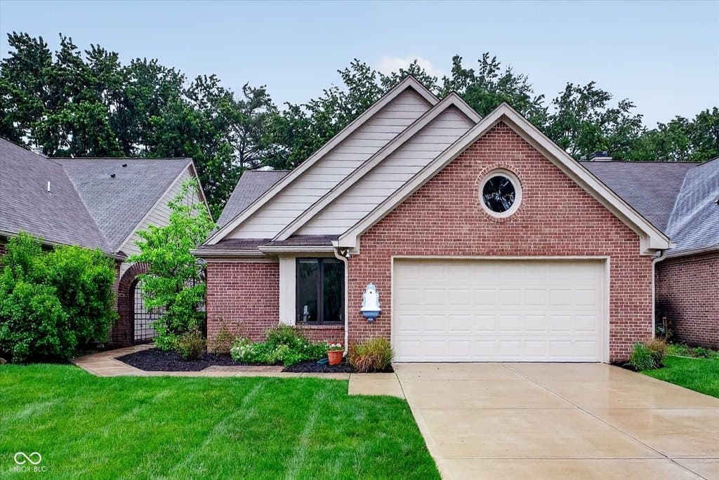 12055 Waterford Ln, Carmel