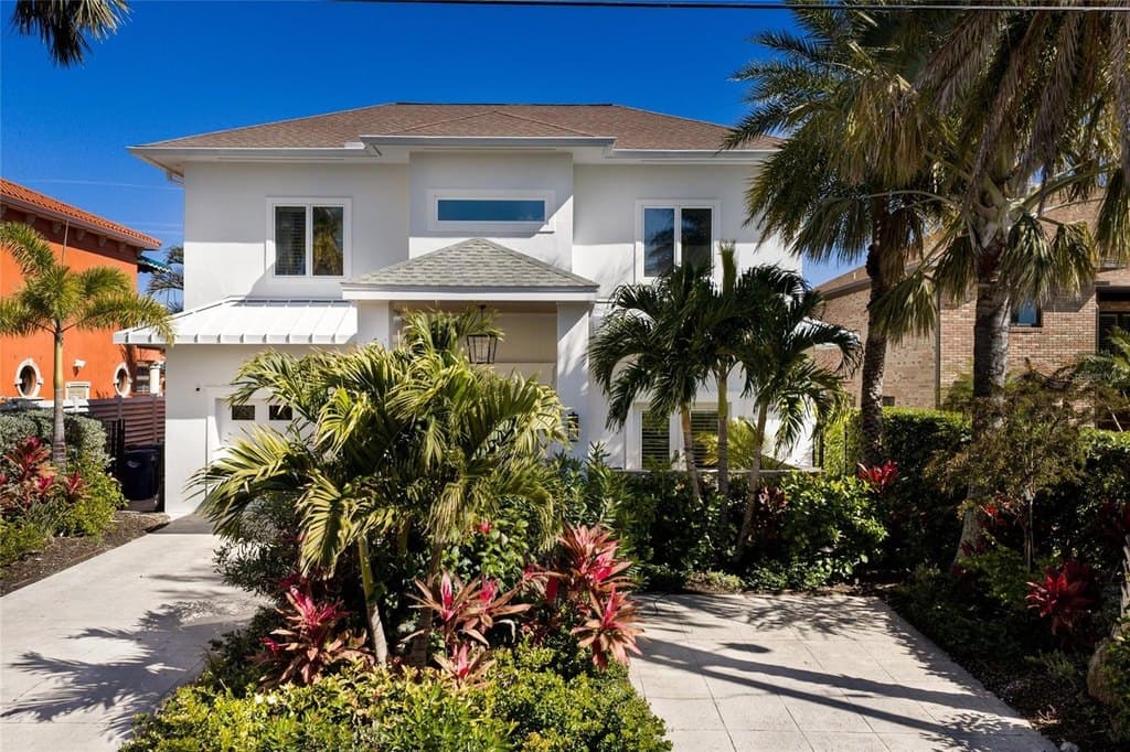 1519 Riverview Ln, Bradenton