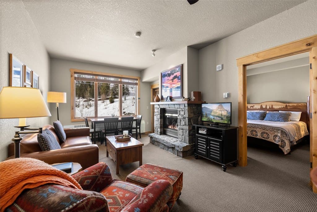 3893 Big Mountain Rd Apt 408, Whitefish