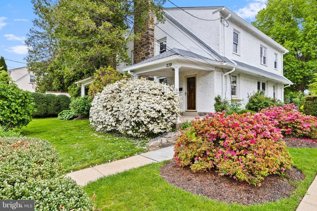 239 Lowrys Ln, Bryn Mawr