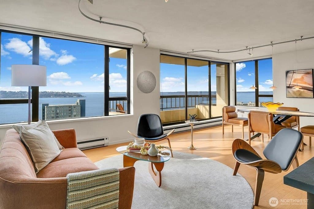 2201 3rd Ave Apt 2003