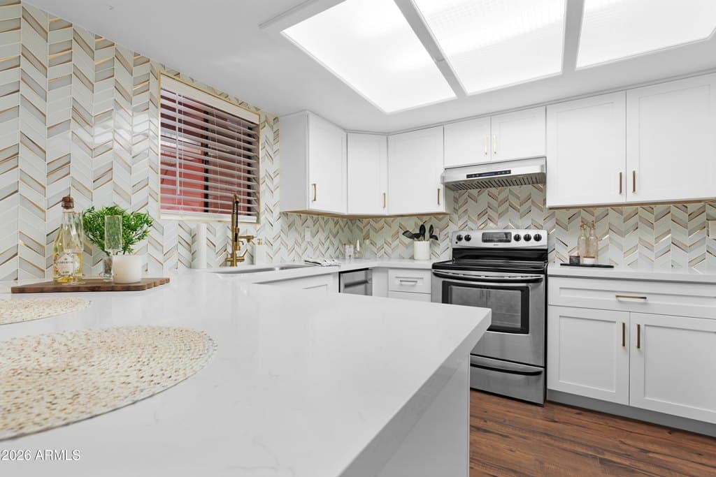 4303 E Cactus Rd Apt 410