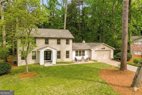 2433 Helmsdale Dr NE