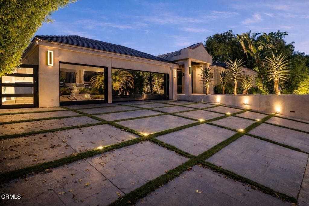 4423 Bergamo Dr, Encino