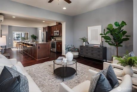 3250 SW Graham St Unit 104