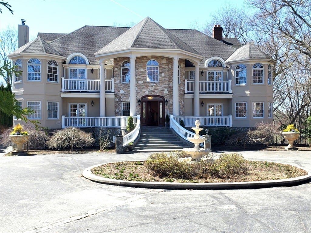 72 Charlemont St, Newton