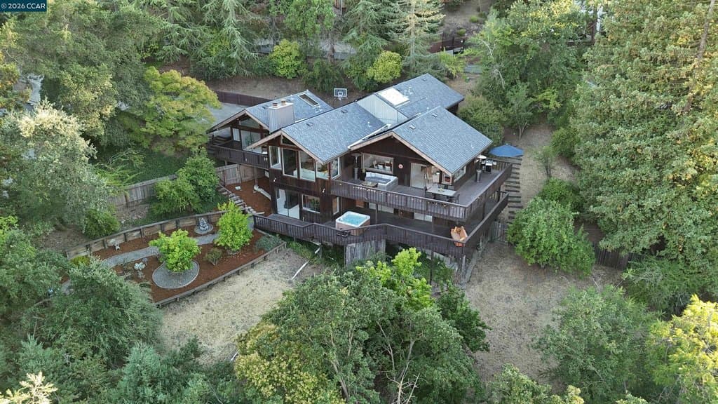 130 Hillcroft Way, Walnut Creek