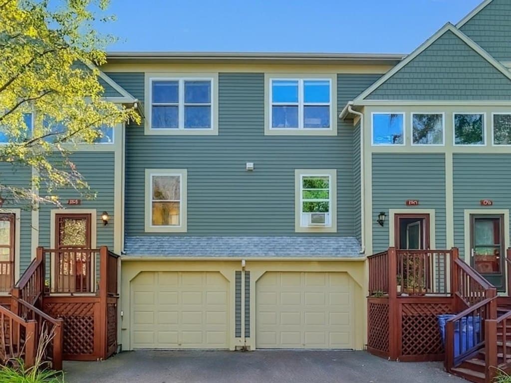 184 E Redrock Dr, Burlington