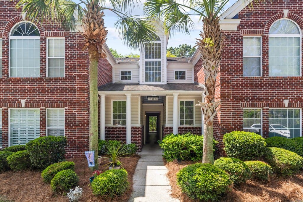 1675 Camfield Ln, Mount Pleasant