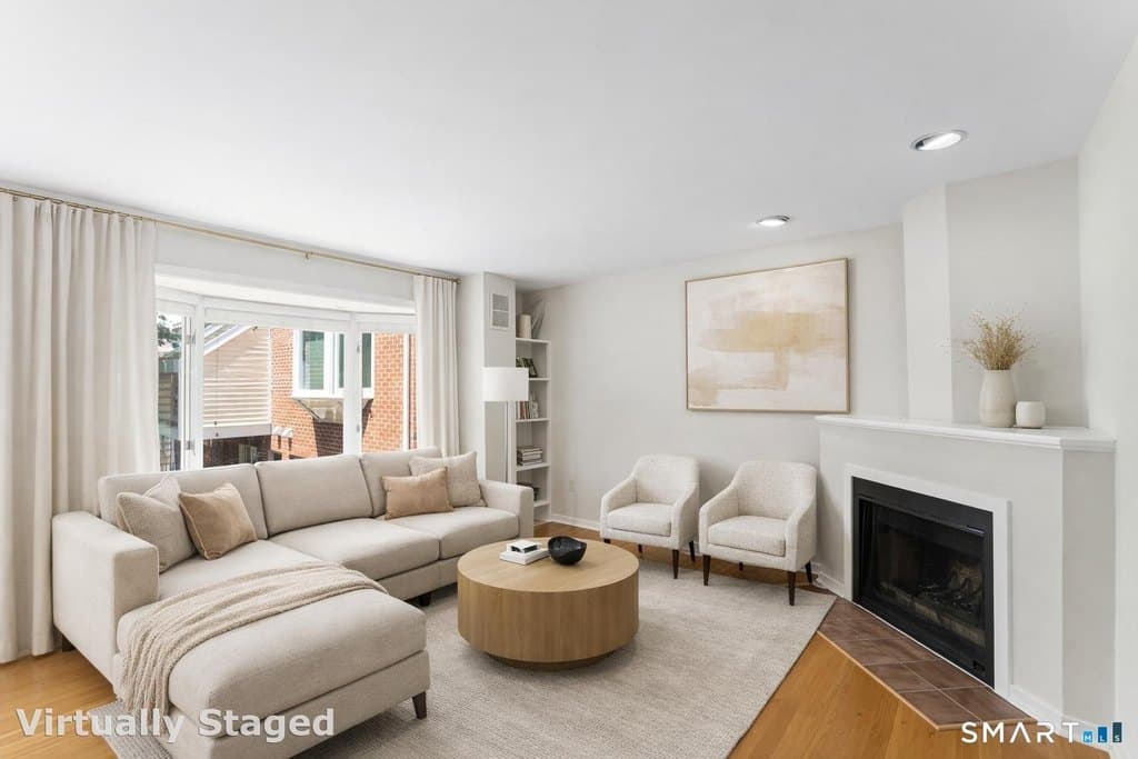 101 Grove St Apt 19, Stamford