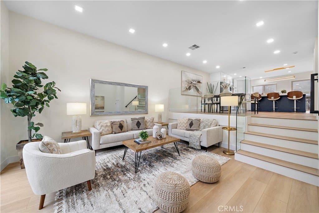 10 Starfall Unit 11, Irvine