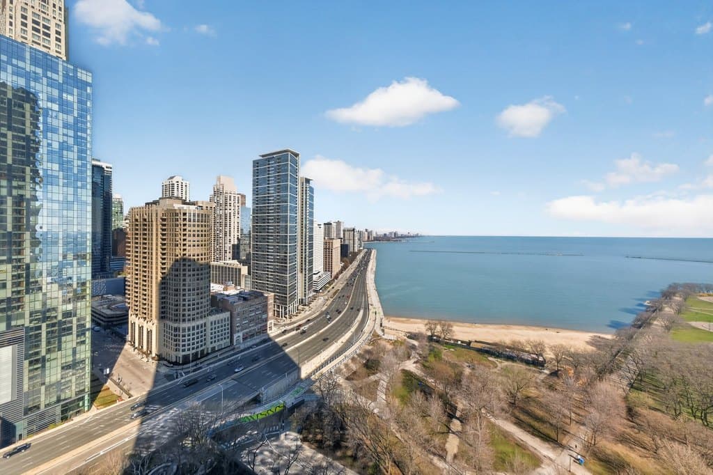 505 N Lake Shore Dr Apt 2711, Chicago