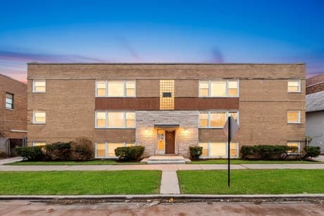 7327 S Kingston Ave Apt 2