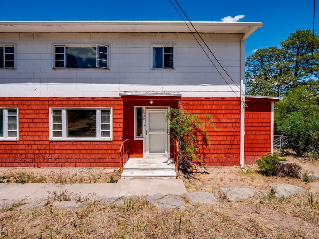 3050 Walnut St Apt B, Los Alamos