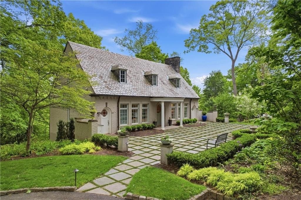 810 Persimmon Rd, Sewickley