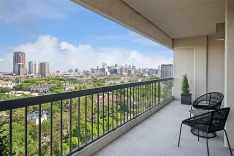 3831 Turtle Creek Blvd Apt 16E