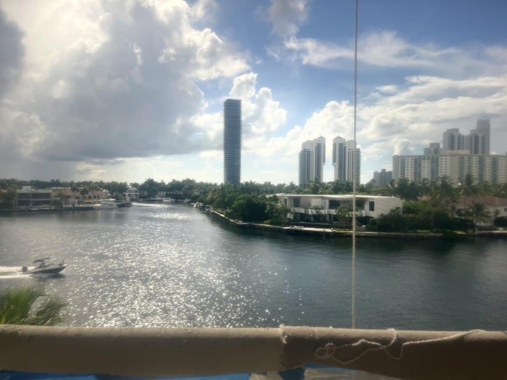 19667 Turnberry Way Apt 4J, Miami