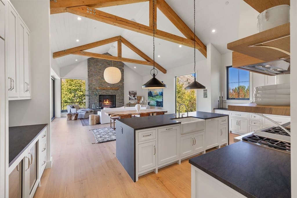 705 Rodeo Dr, Jackson