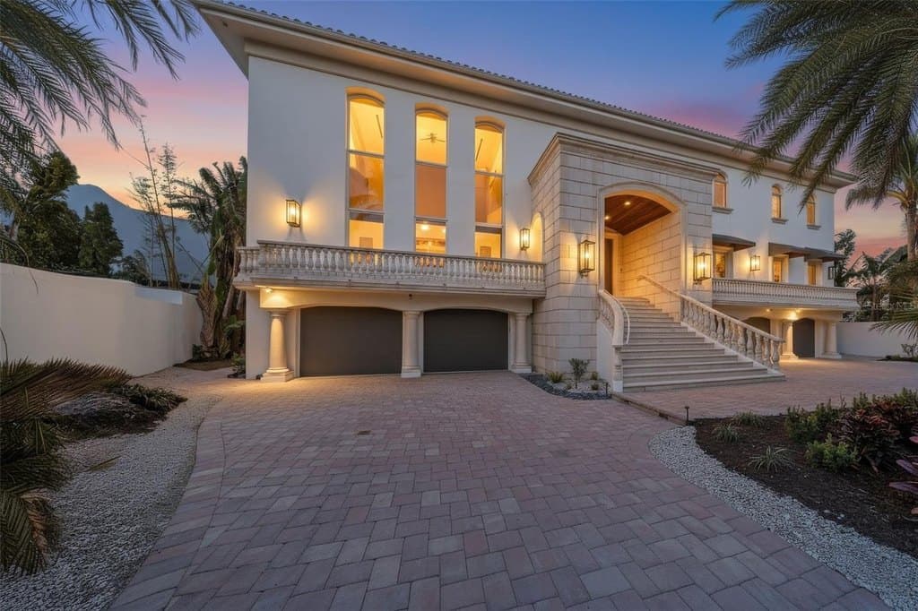 4136 Roberts Point Cir, Sarasota
