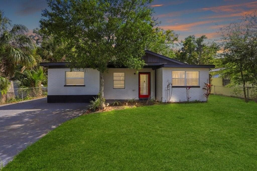 3611 E Clifton St, Tampa