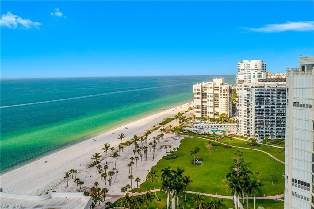 4021 Gulf Shore Blvd N Apt 1103, Naples