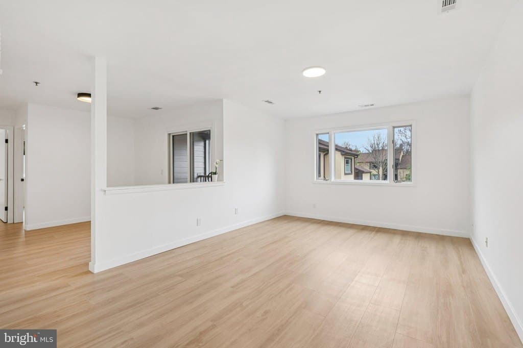 1304 Sayre Dr, Princeton