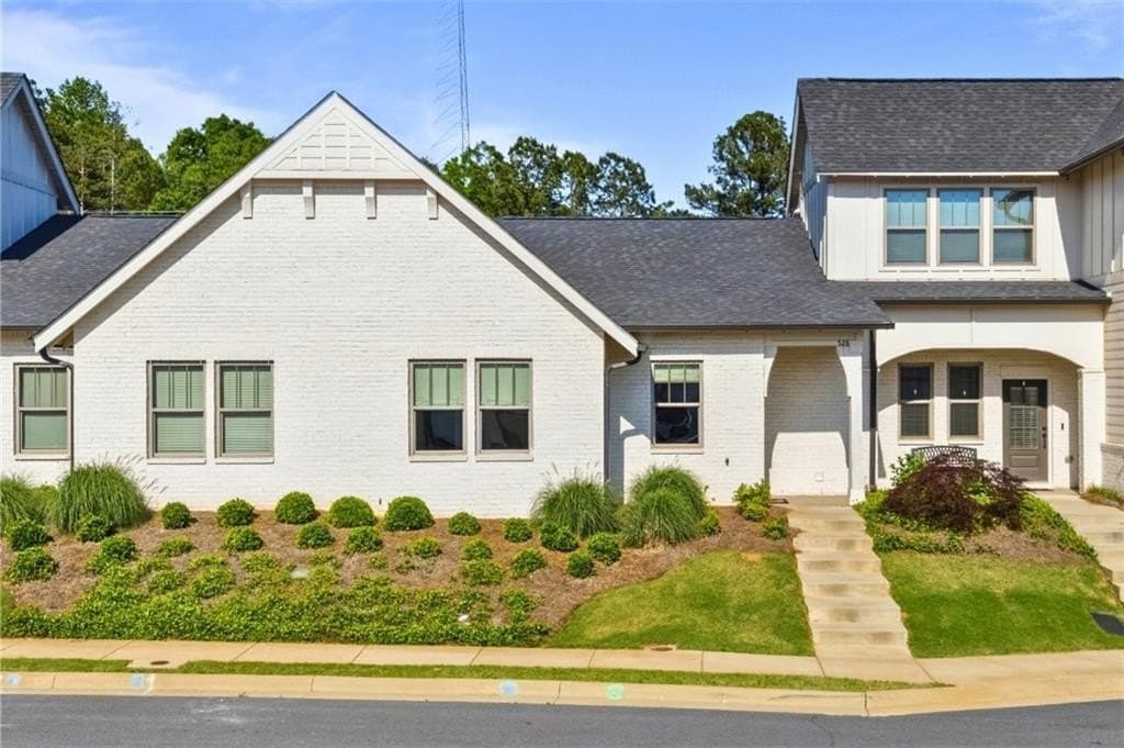 528 Grey Oak Cir, Auburn