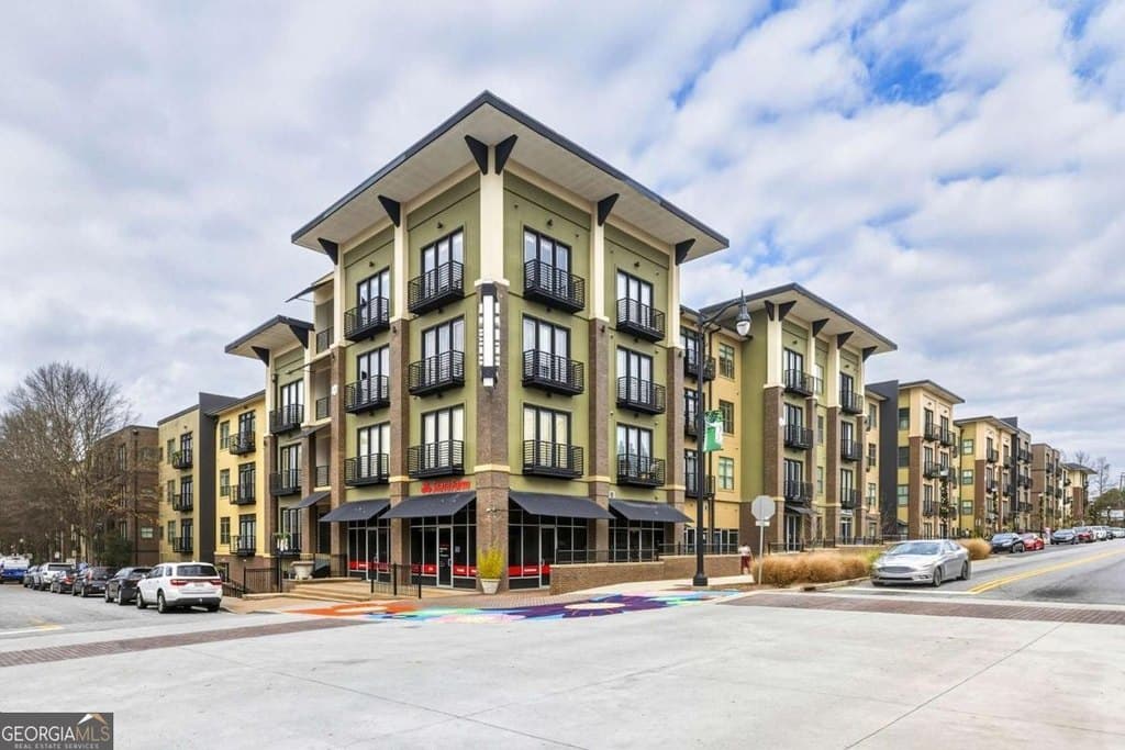 5300 Peachtree Rd Unit 504