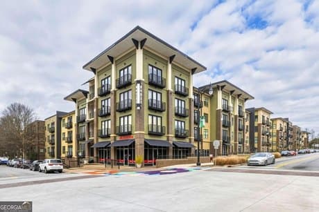 5300 Peachtree Rd Unit 504