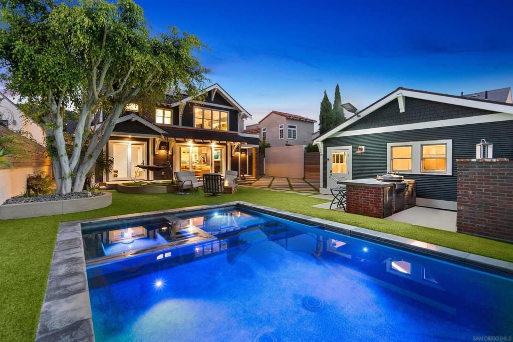 1027 G Ave, Coronado