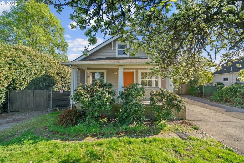 12020 NE San Rafael St, Portland