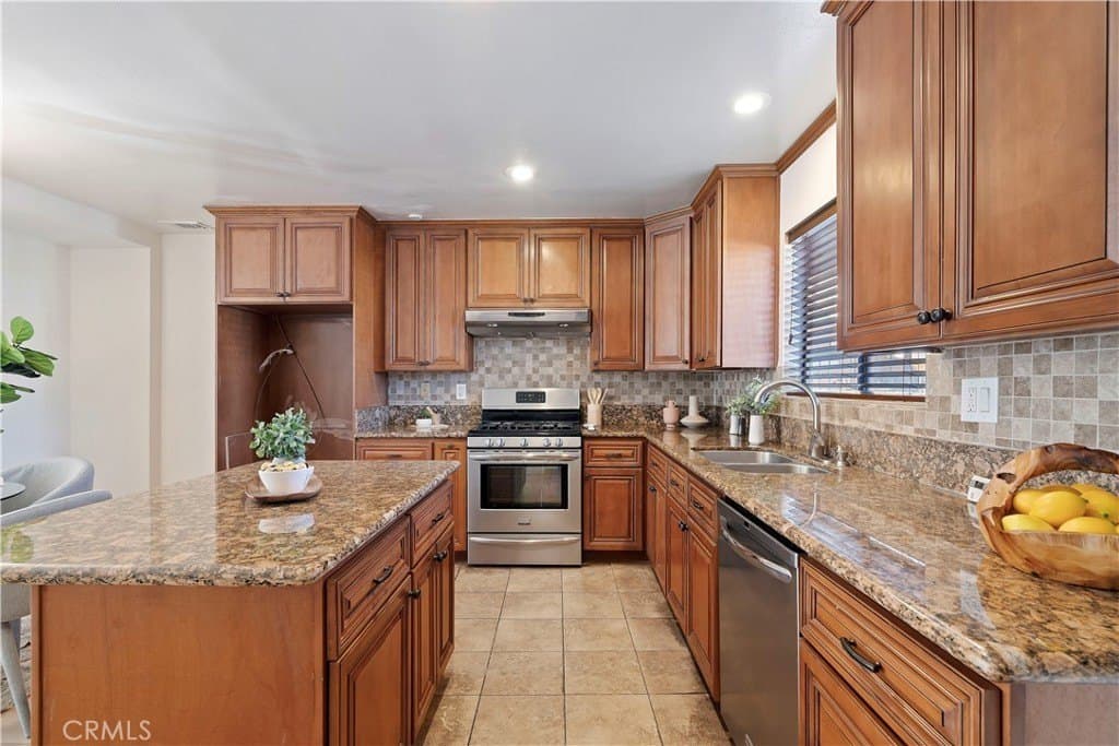 20331 Anza Ave Apt 10, Torrance