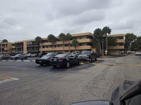 8415 SW 107th Ave Apt 116W