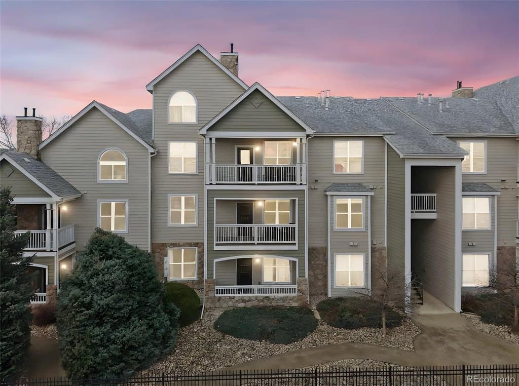 6013 Castlegate Dr W Apt D26, Castle Rock