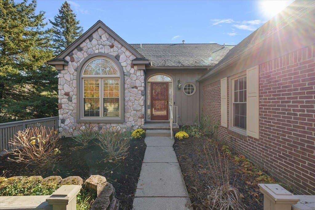 1941 Boulder Dr, Ann Arbor