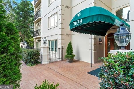 3638 Peachtree Rd NE Apt 306