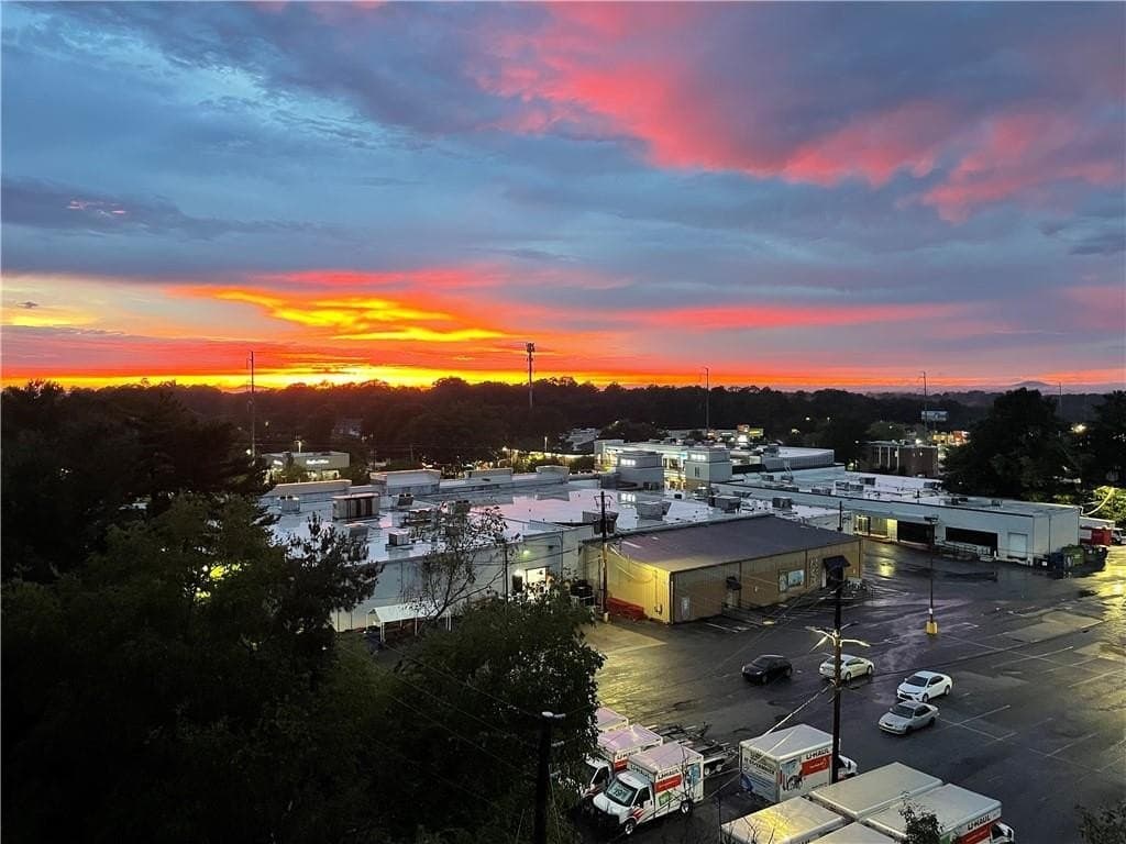 300 Johnson Ferry Rd NE Unit B605