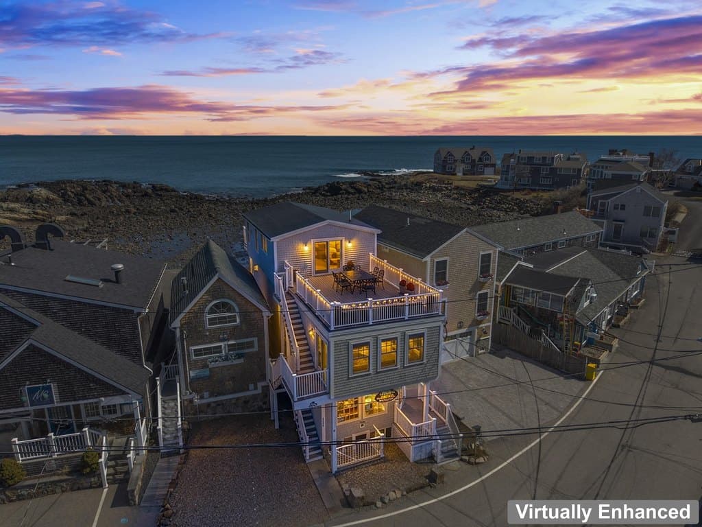 115 Perkins Cove Rd, Ogunquit