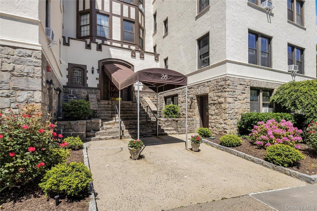 26 Pondfield Rd Unit 1D, Bronxville