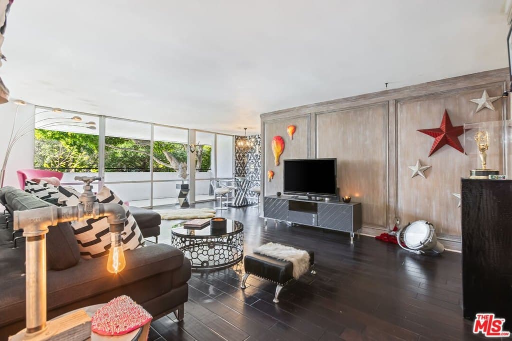 848 N Kings Rd Apt 102, West Hollywood