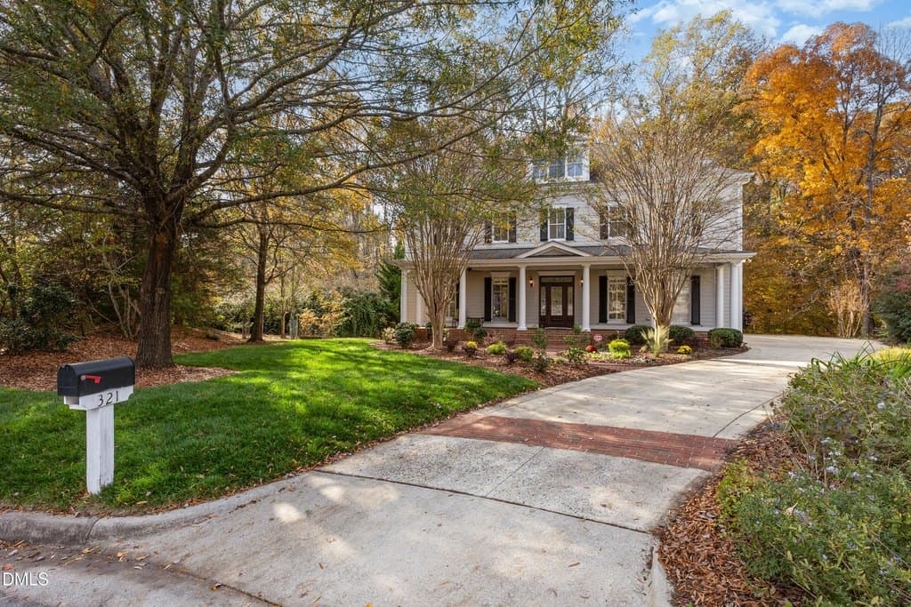321 Belles Landing Ct, Cary
