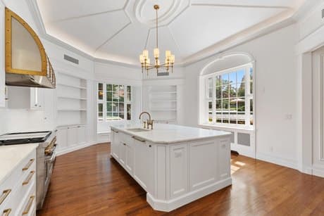 20 Chestnut St Apt 1