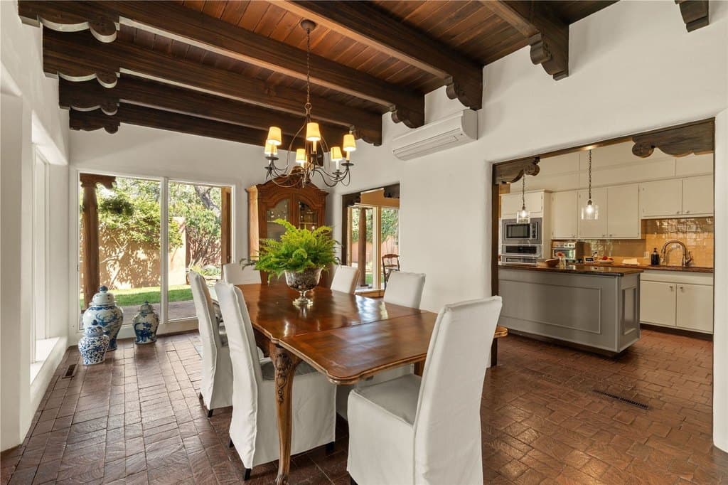 303 Cadiz Rd, Santa Fe